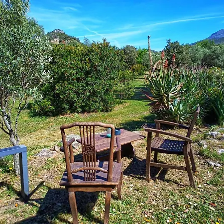 Les Jardins De Foata *