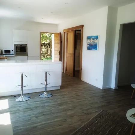 Les Jardins De Foata Holiday home *