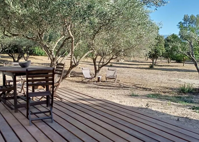 Les Jardins De Foata Hébergement de vacances *