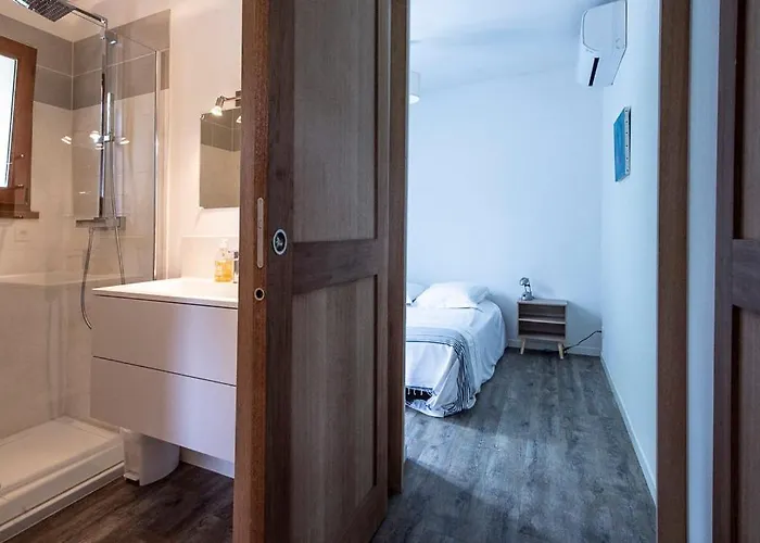 Les Jardins De Foata Hébergement de vacances *