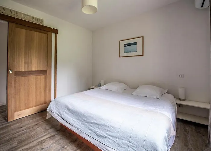 Les Jardins De Foata Hébergement de vacances *